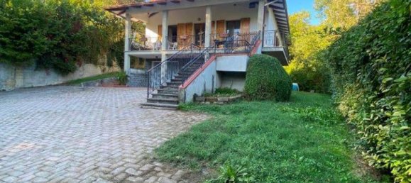 6-Zimmer Villa in Marzabotto, Italy, Nr. 146087 3