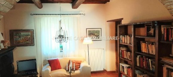 6 rooms House in Castel Giorgio, Italy No. 76140 3