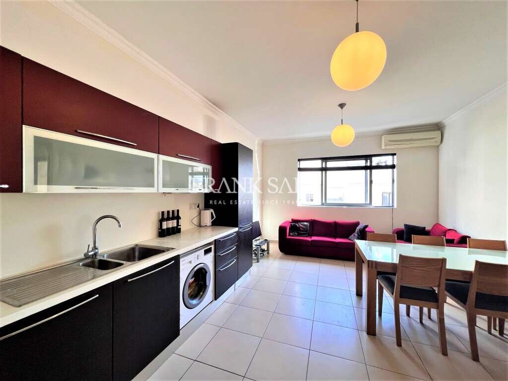 2 bedrooms Apartment in Pieta, Malta No. 4893