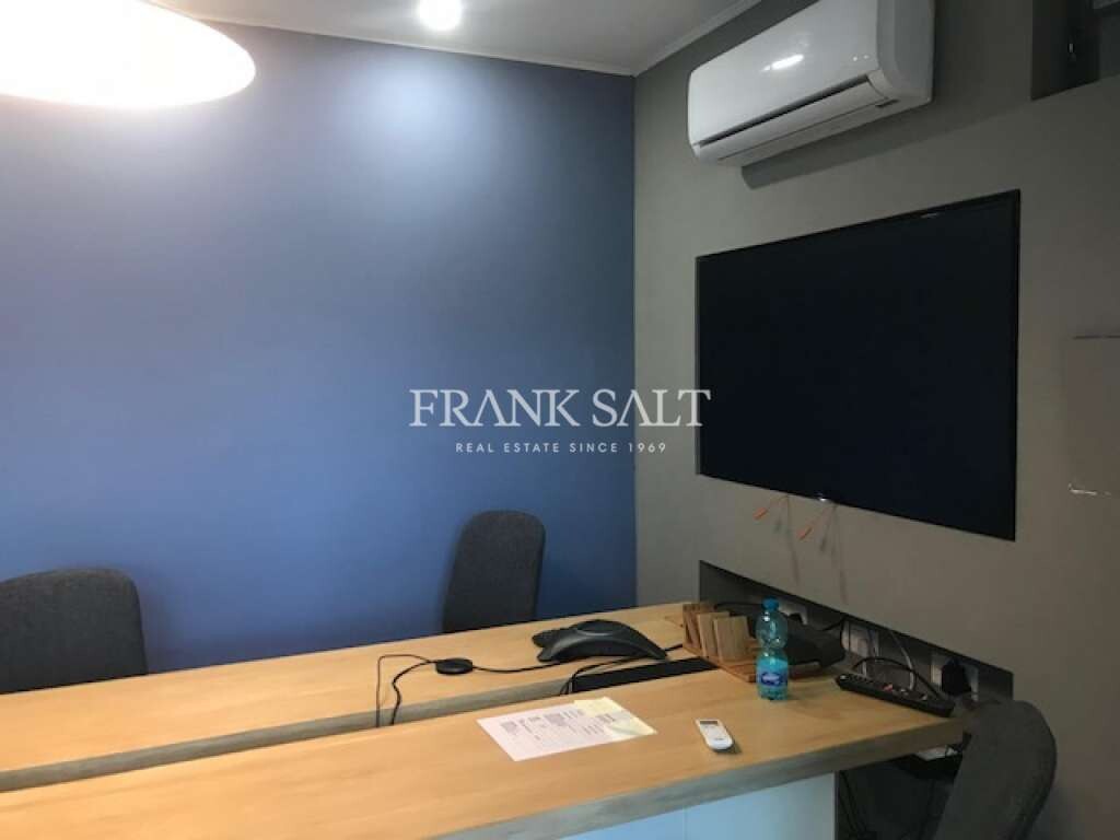 Bureau à Sliema, Malta 75m² No. 12984