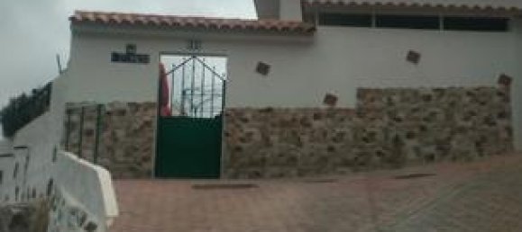 2 bedrooms House in Aguimes, Spain No. 186168 3