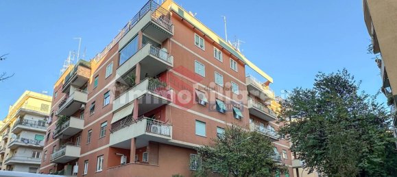 3 bedrooms Apartment in Rome, Italy No. 198524 59