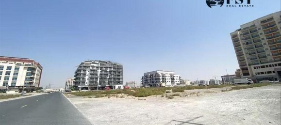 1350m² Land in Al Warsan, UAE No. 6968 10