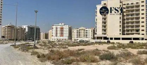1350m² Land in Al Warsan, UAE No. 6968 6