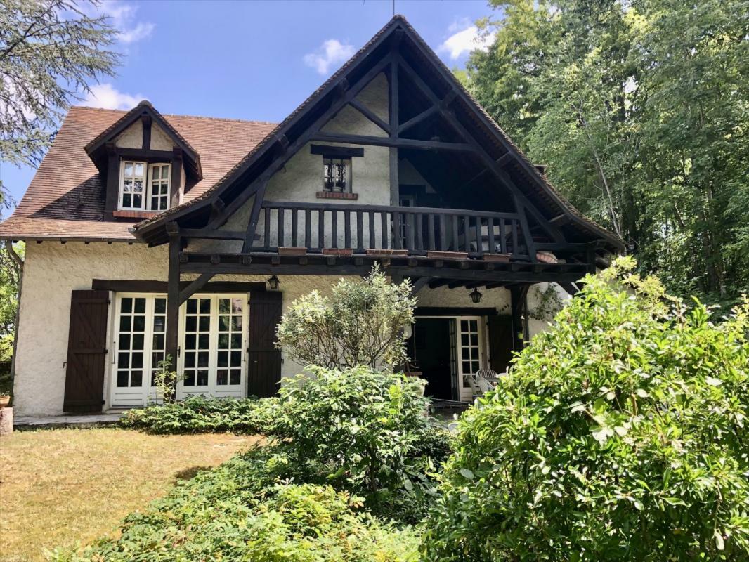 3 bedrooms House in Orleans, France No. 307958