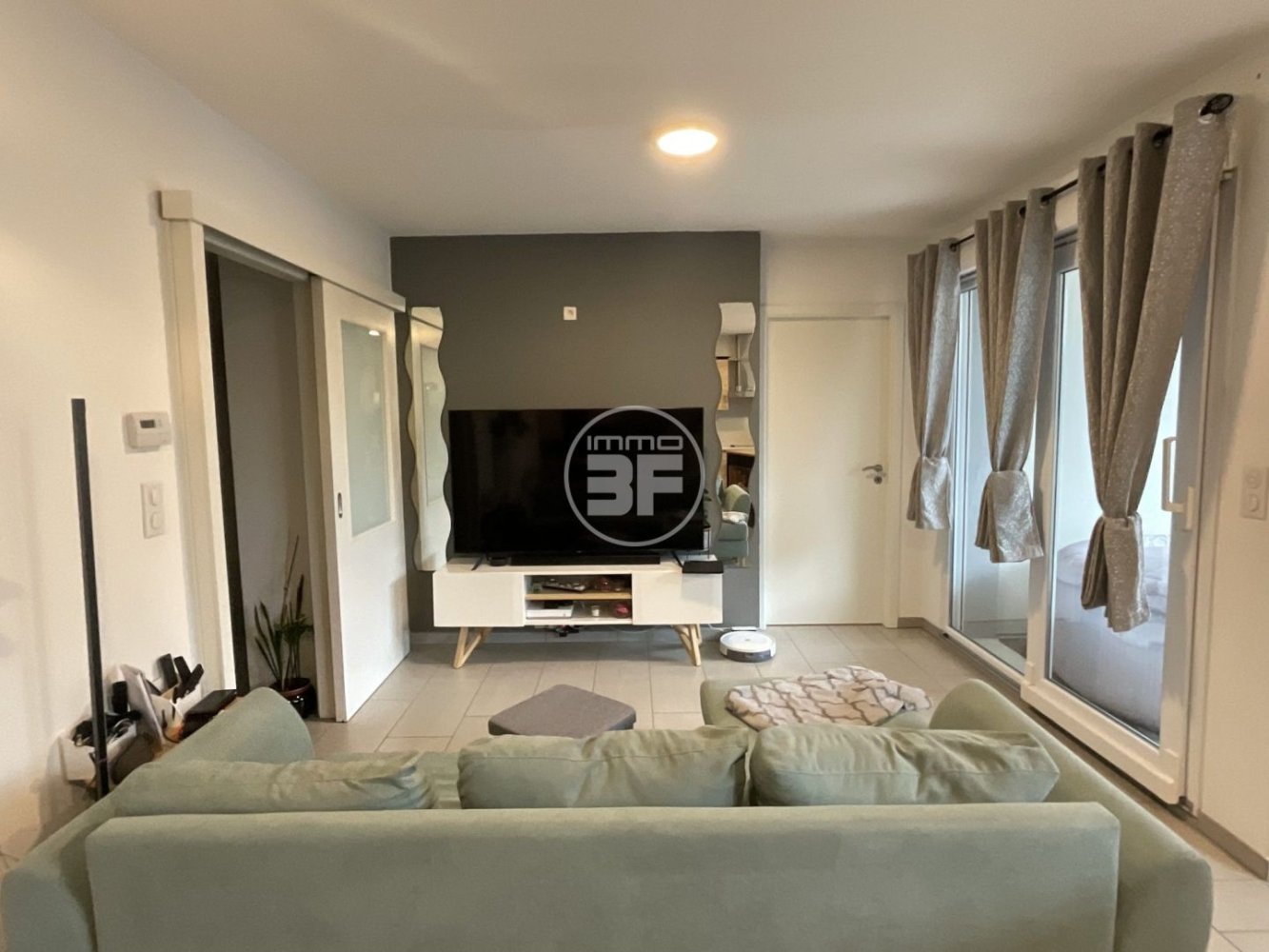 Apartamento de 3 dormitorios en Huningue, France No. 347740