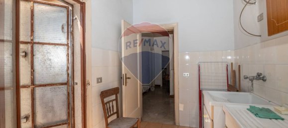 6 bedrooms House in Grammichele, Italy No. 324569 25