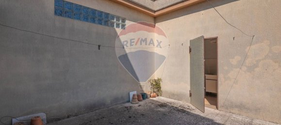 6 bedrooms House in Grammichele, Italy No. 324569 14