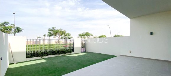 Adosado de 3 dormitorios en The Valley, UAE No. 100440 2
