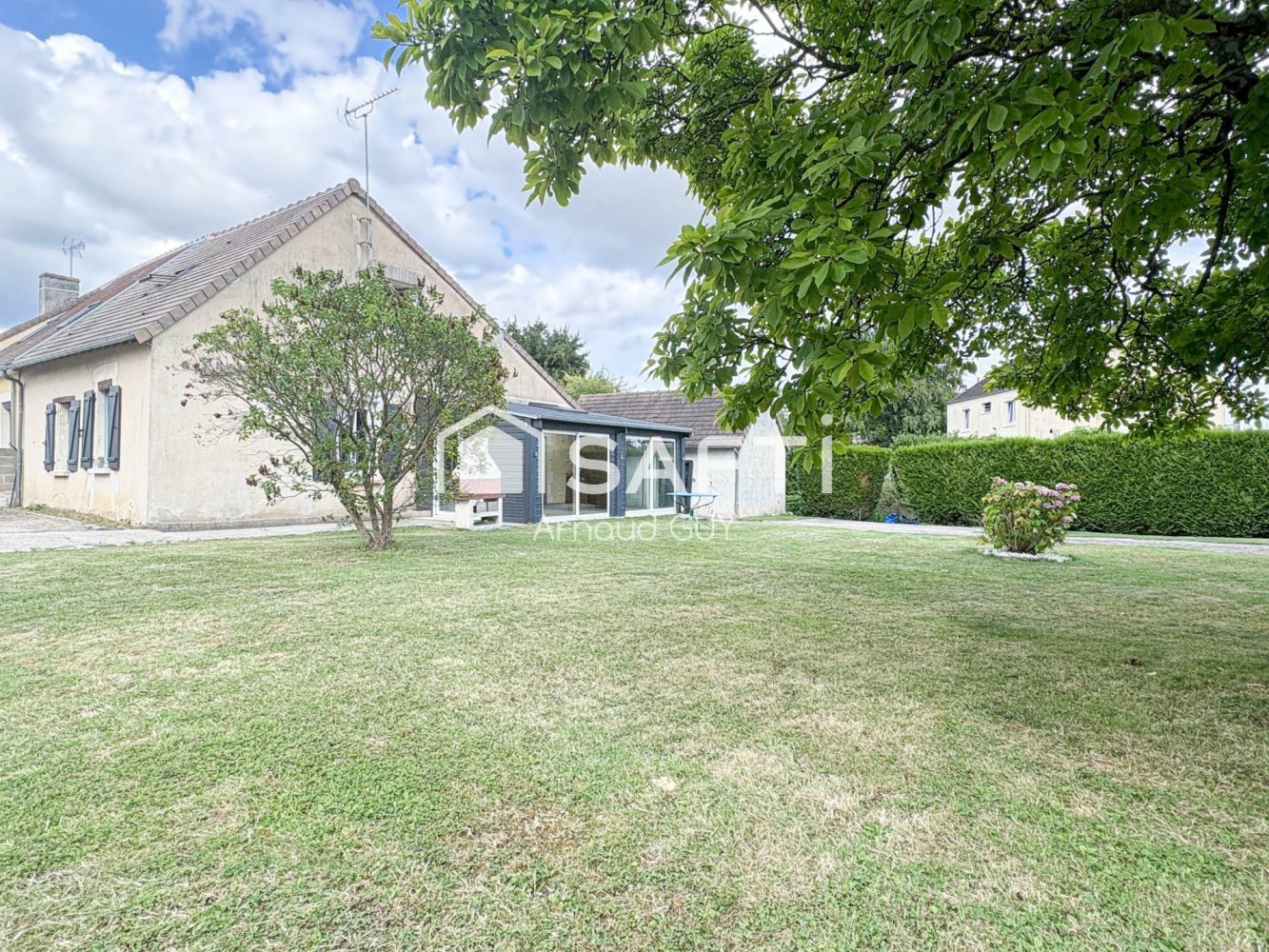 2 bedrooms House in Sarthe, France No. 282531