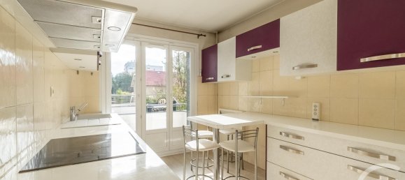 5 bedrooms Apartment in Grenoble, France No. 247446 2