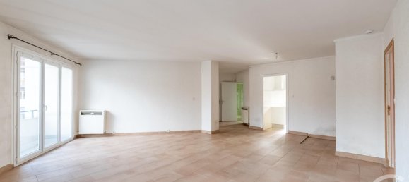 5 bedrooms Apartment in Grenoble, France No. 247446 6