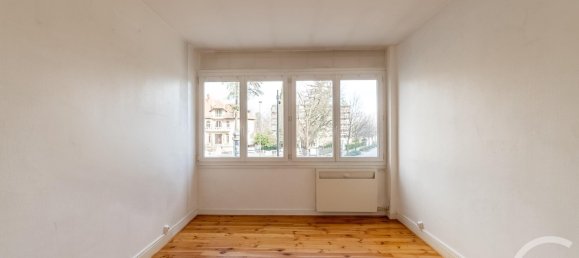 5 bedrooms Apartment in Grenoble, France No. 247446 11