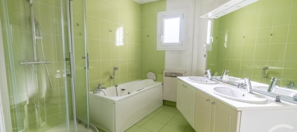 5 bedrooms Apartment in Grenoble, France No. 247446 15