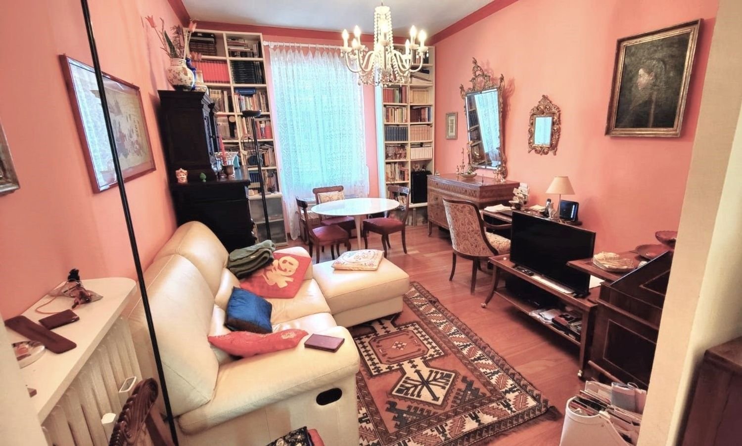 Apartamento de 4 dormitorios en Turin, Italy No. 320472