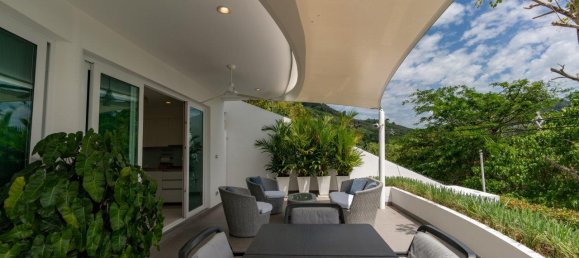 6 chambres Villa à Chalong, Thailand No. 8890 4