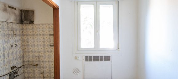 5 chambres Appartement à Imola, Italy No. 335836 3