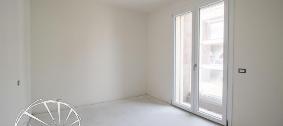 4 rooms Apartment in Vaiano, Italy No. 25142 7