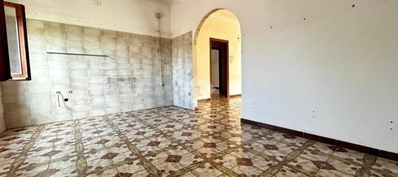 3 Schlafzimmer Wohnung in Selargius, Italy, Nr. 125319 5
