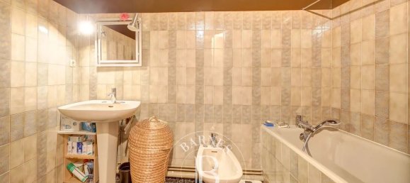 3 bedrooms Apartment in Versailles, France No. 186940 15