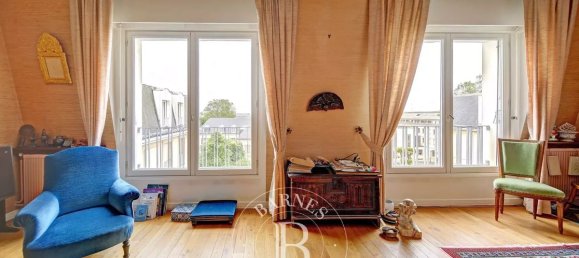 3 bedrooms Apartment in Versailles, France No. 186940 9
