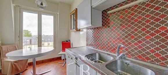 3 bedrooms Apartment in Versailles, France No. 186940 3