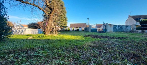 403m² Land in Loir-et-Cher, France No. 49018 3