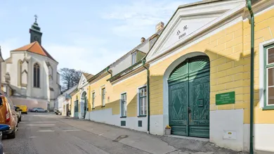 30 rooms Townhouse in Retz, Austria No. 145933