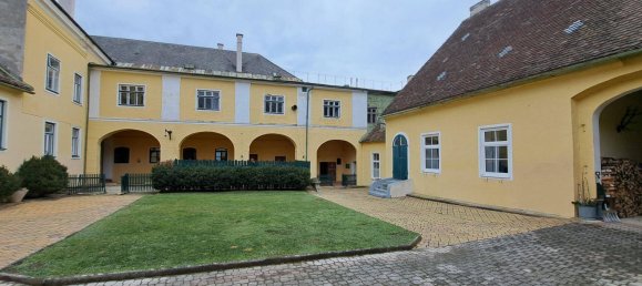 30 rooms Townhouse in Retz, Austria No. 145933 18
