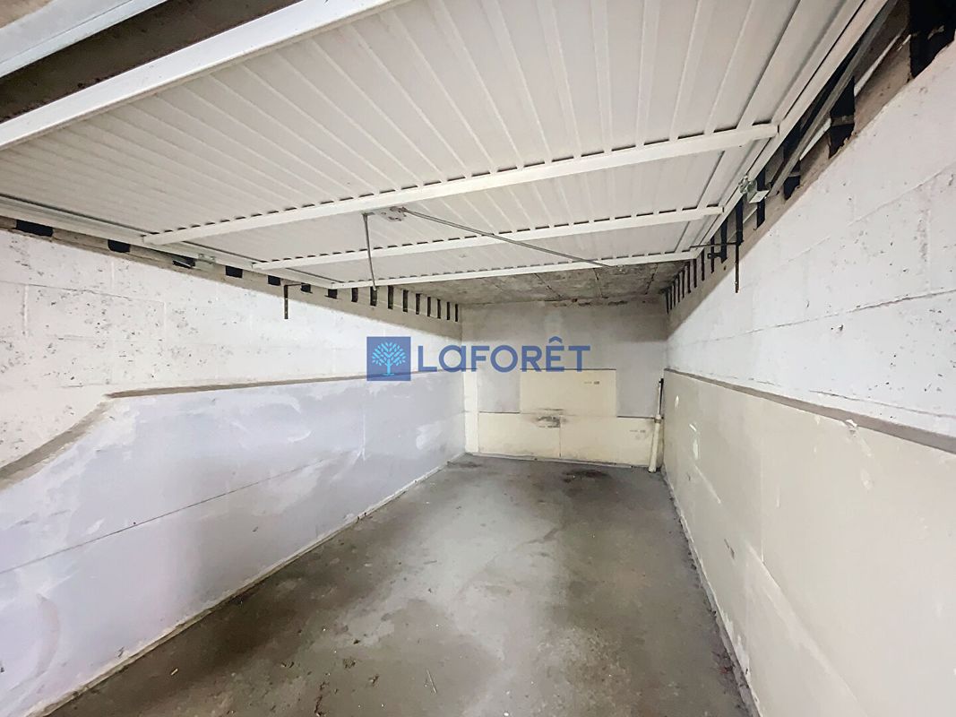 15m² Parking in Melun, France No. 162626