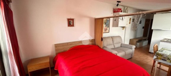 Studio in Perugia, Italy No. 277905 9