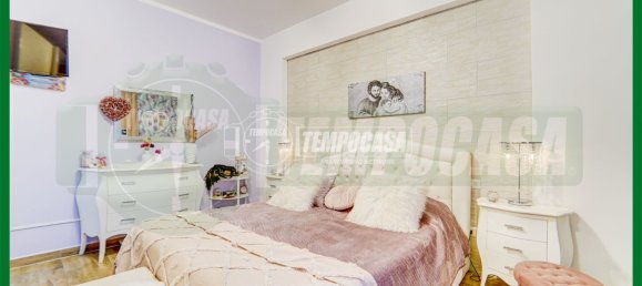 2 bedrooms Apartment in Gavirate, Italy No. 348718 4