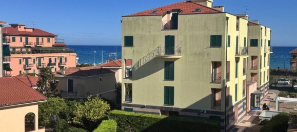 Apartamento de 2 dormitorios en Borgio Verezzi, Italy No. 312090 4