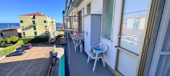 Apartamento de 2 dormitorios en Borgio Verezzi, Italy No. 312090 14