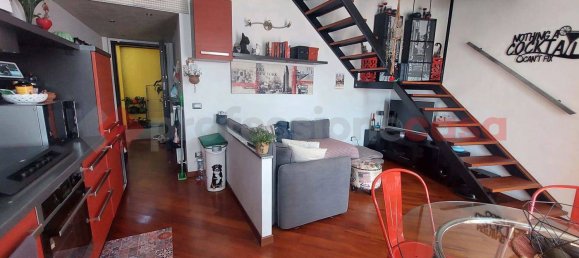 Квартира с 2 комнатами в Парабьяго, Италия № 329287 3