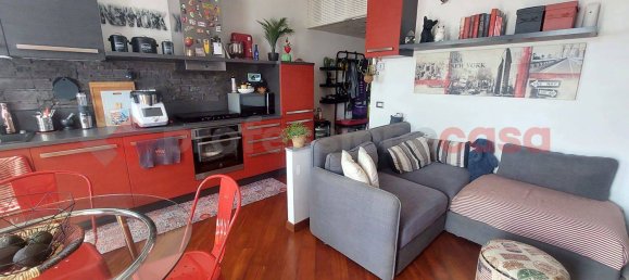 Квартира с 2 комнатами в Парабьяго, Италия № 329287 8