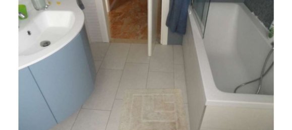 Вилла с 4 комнатами в Сассуоло, Италия № 95984 9