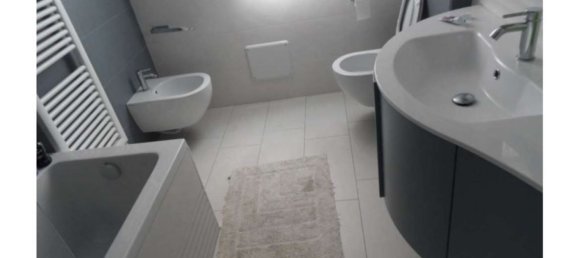 Вилла с 4 комнатами в Сассуоло, Италия № 95984 8