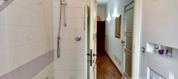 Вилла с 4 спальнями в Кьюси, Италия № 53469 37