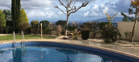 3 bedrooms Villa in Paphos, Cyprus No. 2299 2