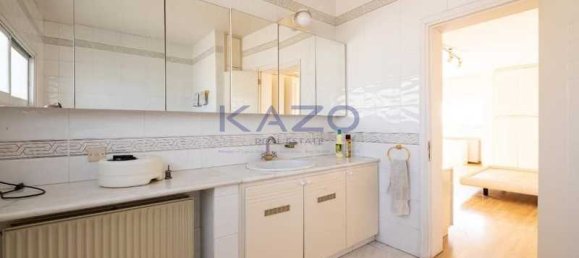 4 bedrooms Commercial property in Limassol, Cyprus No. 18641 11