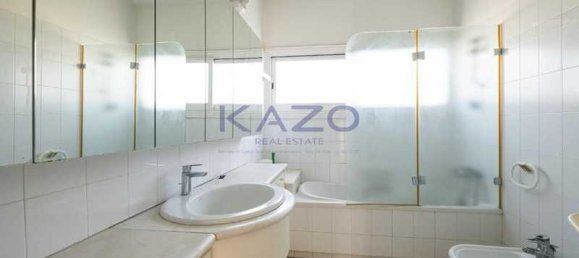 4 bedrooms Commercial property in Limassol, Cyprus No. 18641 12