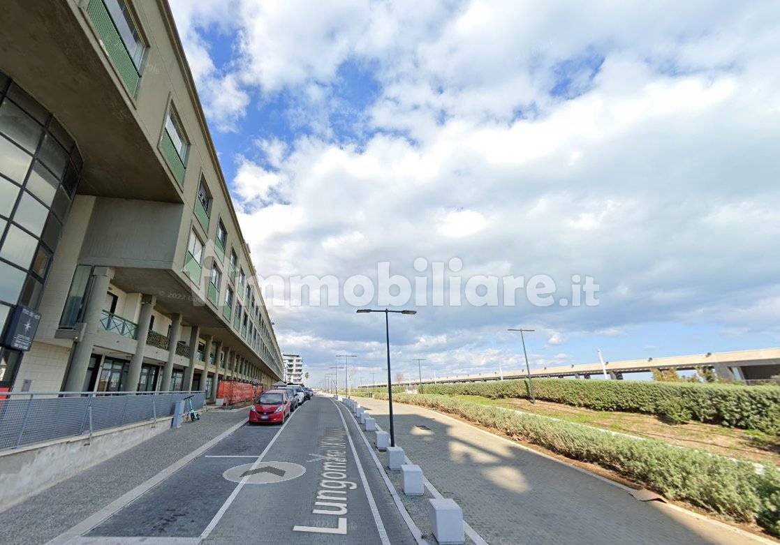 2-salle Propriété commerciale à Bari, Italy No. 358622