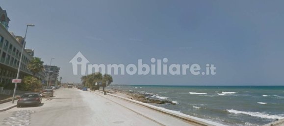 2-salle Propriété commerciale à Bari, Italy No. 358622 13