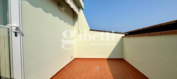 2 bedrooms Apartment in Florence, Italy No. 358778 18