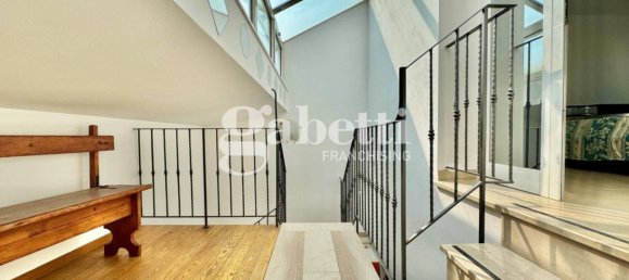 2 bedrooms Apartment in Florence, Italy No. 358778 17