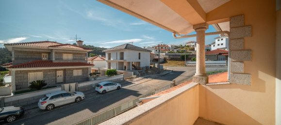 3 bedrooms House in Felgueiras, Portugal No. 29332 15