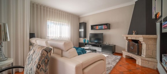 3 bedrooms House in Felgueiras, Portugal No. 29332 7