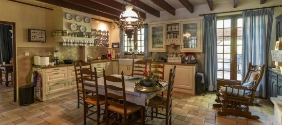 5 Schlafzimmer Haus in Charente, France, Nr. 361811 3