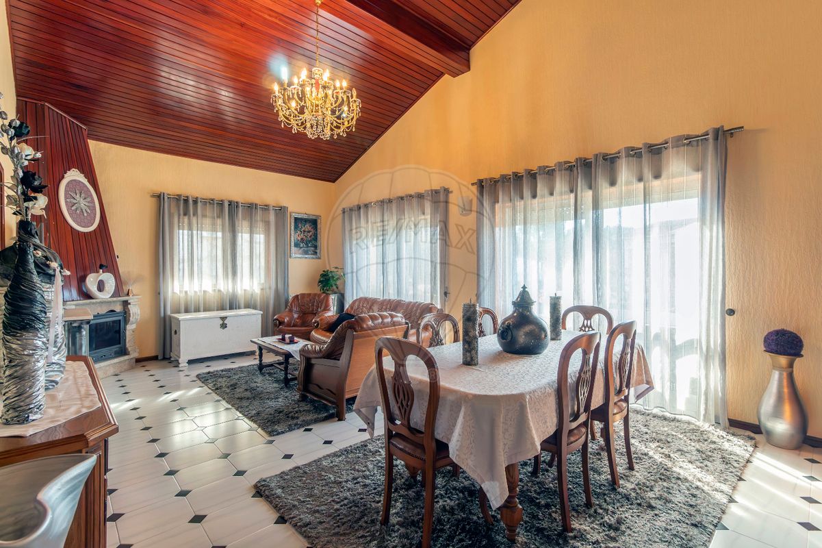 Casa T5 em Santa Maria da Feira, Portugal N.º 25371